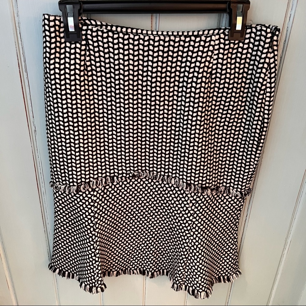 White House Black Market Skirt